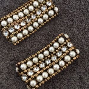 2 beautiful bracelets size 7”